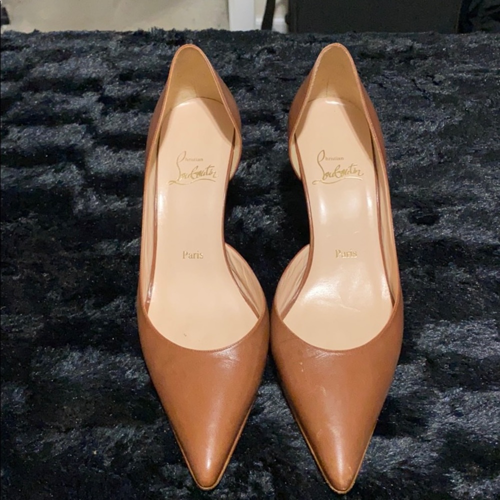 Christian Louboutin reposh